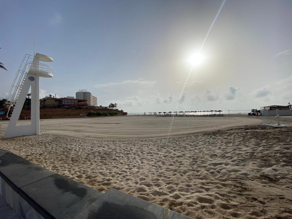 Orihuela Costa 3 Bdr Condo On La Zenia Beach With Patio ภายนอก รูปภาพ
