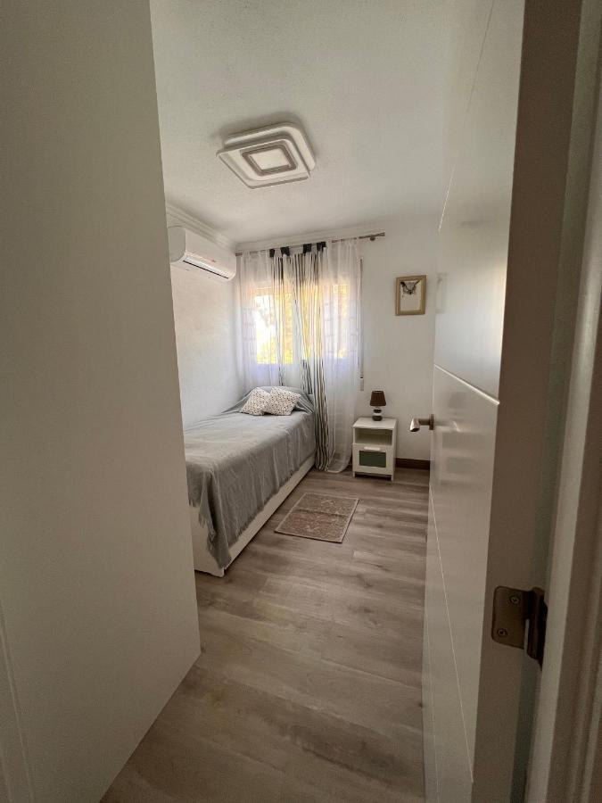 Orihuela Costa 3 Bdr Condo On La Zenia Beach With Patio ภายนอก รูปภาพ