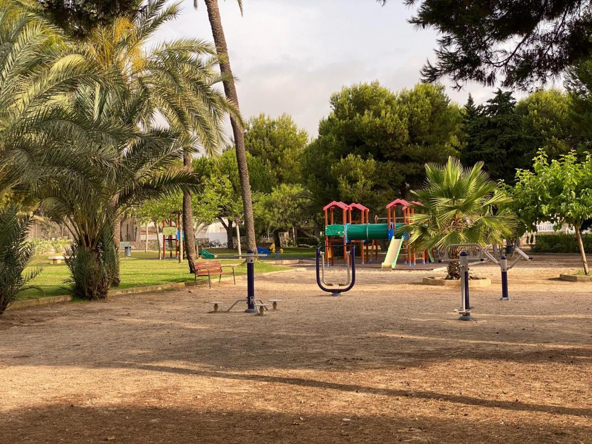 Orihuela Costa 3 Bdr Condo On La Zenia Beach With Patio ภายนอก รูปภาพ